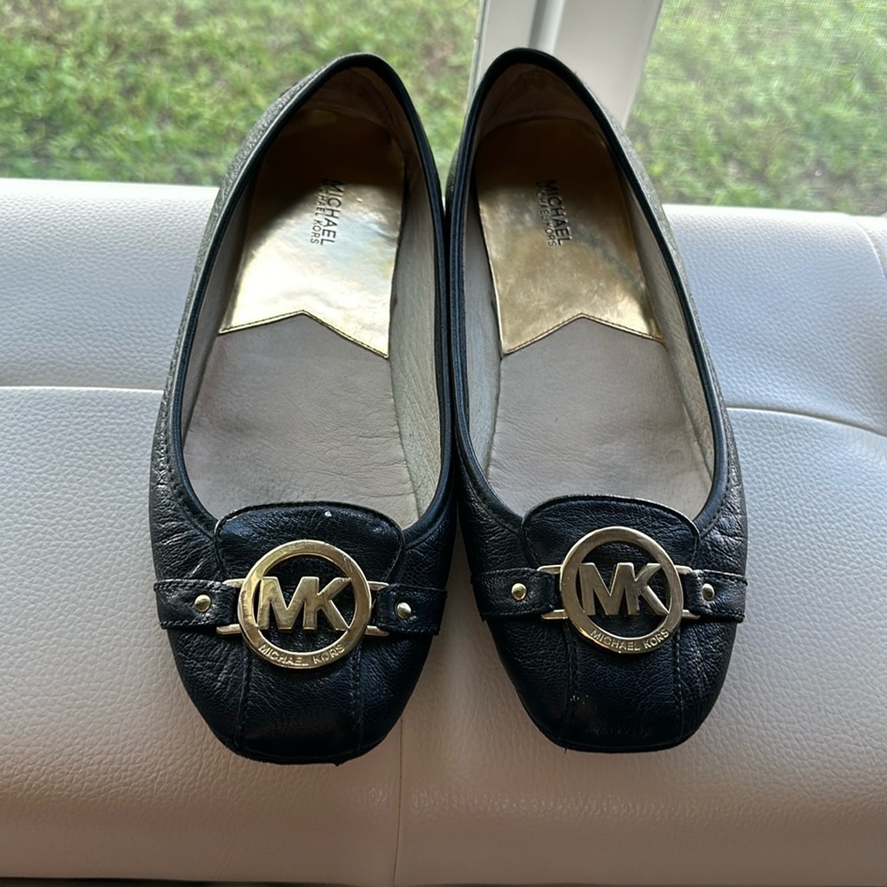 Michael Kors leather logo flats 🥿 shoes